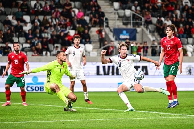 L-R Goalkeeper Plamen Andrejev (BGR) and Vit Skrkon (CZE) in action during the UEFA Under-21 European Football Championship qualifier Group B match Czechia vs Bulgaria, Hradec Kralove, Czech Republic, September 30, 2026. (CTKxPhoto DavidxTanecek) CTKPhotoP2026093008431  CTKPhotoP2026093008431