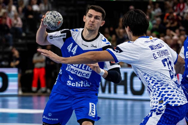 FLENSBURG, GERMANY - SEPTEMBER 30: Aymeric Minne (SG Flensburg-Handewitt, 44) against Gerard Domingo Calzada (Fraikin BM. Granollers, 21) during the EHF European League match between SG Flensburg-Handewitt vs Fraikin BM. Granollers at GGW Arena on matchday 1 of the Group Matches Group E on September 30, 2026 in Flensburg, Germany. Schleswig-Holstein Germany Copyright: xMarioxM.xKobergx