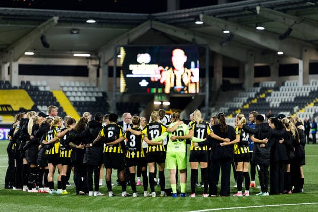 September 30, 2026: Häcken players look dejected after the Women’s Champions League soccer match between Häcken and Juventus on September 30, 2026 in Gothenburg. Photo by Michael Erichsen, BILDBYRAN COP 89 MI1032 soccer football fotball UEFA Women’s Champions League Häcken Juventus women’s team BBENG soccer football fotball UEFA Women’s Champions League Häcken Juventus women’s team BBENG dejected  Copyright: MICHAELxERICHSEN BB260930MI089