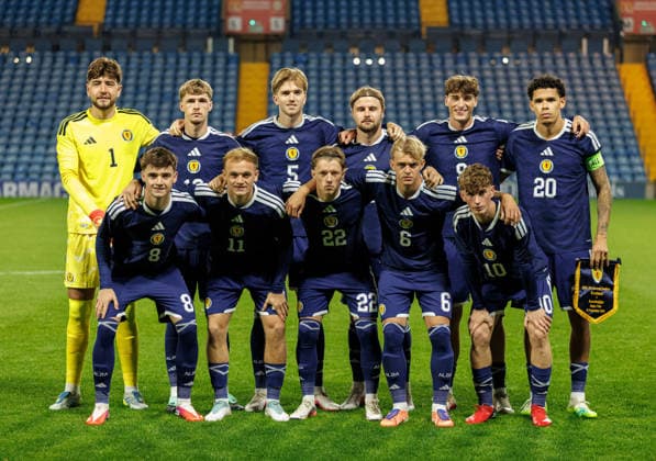 30.09.2026 Scotland U21, U 21 v Azerbaijan: Scotland goalkeeper Liam McFarlane, midfielder Tyler Fletcher, defender Joshua Feeney, defender Henry Fieldson, forward Barnaby Stewart, defender Jeremiah Mullen.front: forward Findlay Curtis, midfielder Taylor Steven, midfielder Dylan Lobban, midfielder Ryan Carr, forward James Wilson  Copyright: xWilliexVassx NINTCHDBPICT001112374214