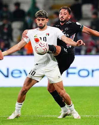 Konyaspor v Palestine - Friendly KONYA, TURKIYE - SEPTEMBER 30: Mohammed Anas Khairaldin of Palestine in action against Arif Bosluk of Konyaspor during a friendly match between Konyaspor and the Palestine National Football Team as part of Palestine Day events at Konya Metropolitan Municipality Stadium in Konya, Turkiye on September 30, 2026. Evrim Aydin Anadolu Konya Turkey. Editorial use only. Please get in touch for any other usage.  Copyright: x2026xAnadoluxEvrimxAydinx