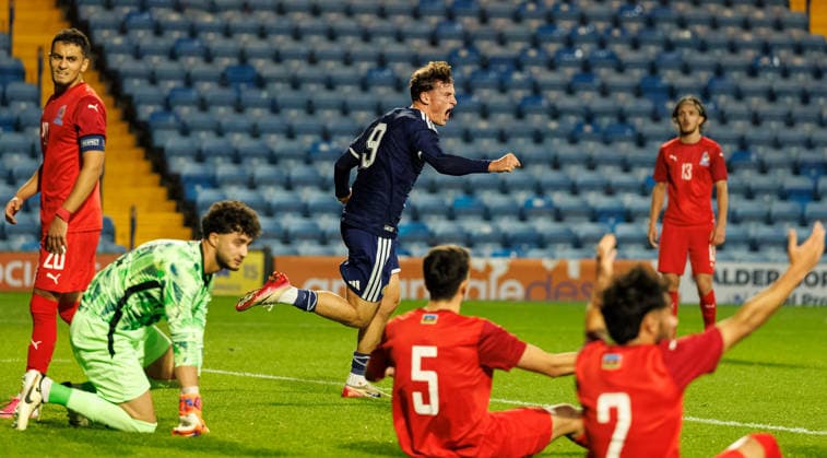 30.09.2026 Scotland U21, U 21 v Azerbaijan: Barney Stewart scores the second goal for Scotland and celebrates  Copyright: xWilliexVassx NINTCHDBPICT001112377538