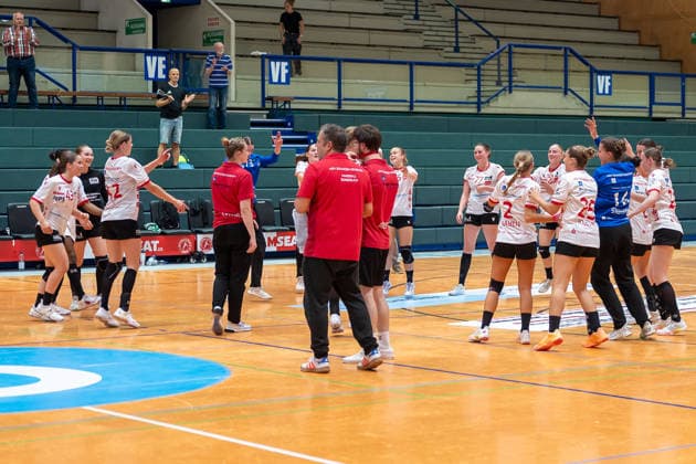 The HSV Solingen Graefrath team celebrates its victory and advancement in the cup: HSV Solingen Graefrath 76 vs. TuS Metzingen, DHB Women s Cup, Round 2, 2026–2027 season, September 30, 2026 HSV Solingen Graefrath 76 vs. TuS Metzingen, DHB Women’s Cup, Round 2, 2026–2027 season, September 30, 2026 Solingen Copyright: xEibner-Pressefoto ThomasxHaeslerx EP_THR