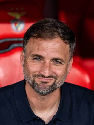 September 30, 2026, Lisbon, Lisbon, Portugal: Head Coach Jose Barcala of FC Bayern Munchen during the UEFA Womens Champions League 2026 27 League Group match between SL Benfica and FC Bayern Munchen at Estadio da Luz on September 30, 2026 in Lisbon, Portugal. Soccer 2026: SL Benfica Vs FC Bayern Munchen  - ZUMAs391 20260930_znp_s391_008 Copyright: xCarlosxSilvax