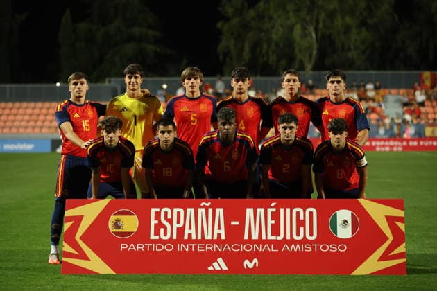 ESP U-20 Spain vs. Mexico: Spain s squad during the international U-20 friendly match between Spain and Mexico, played at the Cerro del Espino de Majadahonda Stadium in Madrid on September 30, 2026, in Spain Spain Copyright: xAgenciaxLOFx