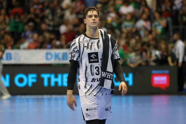 September 30, 2026, xgox, Opel HBL Handball, SC Magdeburg vs. THW Kiel emspor, from left: Domen Makuc (Kiel), 35, looking disappointed, dejected, disappointed (Magdeburg)