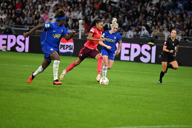 Football : OL Lyonnes women v Chelsea women - Women s champions league - 30 09 2026 Selma PARALLUELO of OL Lyoinnes during the UEFA Champions league womens match between OL Lyonnes women and Chelsea women at Groupama Stadium Decines Charpieu Lyon on September 30, 2026 , France LYONFrance  Copyright: xMouradxAllilix