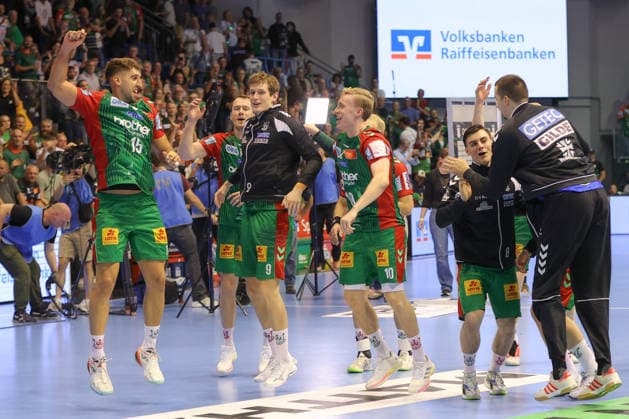 September 30, 2026, xgox, Opel HBL Handball, SC Magdeburg vs. THW Kiel, emspor, from left: Magdeburg celebrating the victory, Magdeburg celebrating after the game