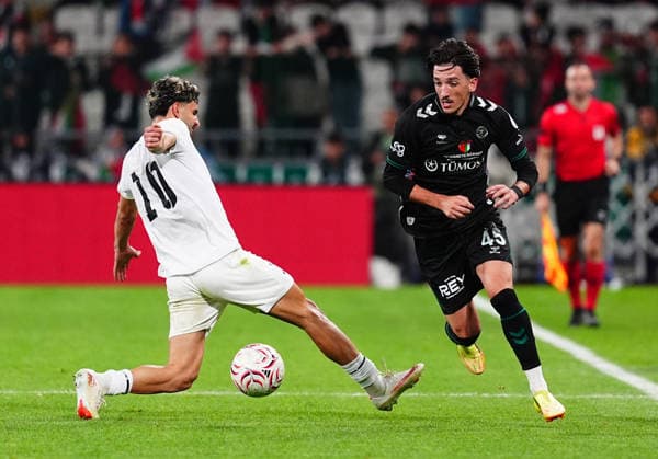 Konyaspor v Palestine - Friendly KONYA, TURKIYE - SEPTEMBER 30: Emir Bars of Konyaspor in action against Mohammed Anas Khairaldin of the Palestine National Football Team during a friendly match as part of Palestine Day events at Konya Metropolitan Municipality Stadium in Konya, Turkiye on September 30, 2026. Evrim Aydin Anadolu Konya Turkey. Editorial use only. Please get in touch for any other usage.  Copyright: x2026xAnadoluxEvrimxAydinx