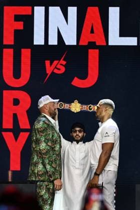 Tyson Fury and Anthony Joshua hold press conference, PK, Pressekonferenz in London before December clash LONDON, UNITED KINGDOM - SEPTEMBER 30: British heavyweight boxers Tyson Fury (L) and Anthony Joshua (R) hold a press conference at the British Airways ARC at Olympia ahead of their bout on December 11 at Principality Stadium in Cardiff, in London, United Kingdom on September 30, 2026. Rasid Necati Aslim Anadolu London United Kingdom. Editorial use only. Please get in touch for any other usage.  Copyright: x2026xAnadoluxRasidxNecatixAslimx