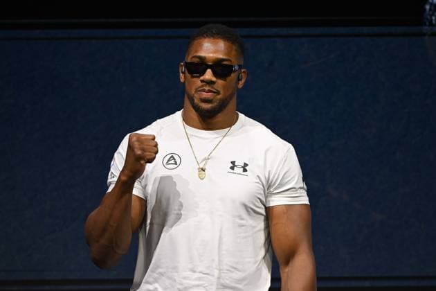 Tyson Fury and Anthony Joshua hold press conference, PK, Pressekonferenz in London before December clash LONDON, UNITED KINGDOM - SEPTEMBER 30: British heavyweight boxers Tyson Fury (not seen) and Anthony Joshua hold a press conference at the British Airways ARC at Olympia ahead of their bout on December 11 at Principality Stadium in Cardiff, in London, United Kingdom on September 30, 2026. Rasid Necati Aslim Anadolu London United Kingdom. Editorial use only. Please get in touch for any other usage.  Copyright: x2026xAnadoluxRasidxNecatixAslimx