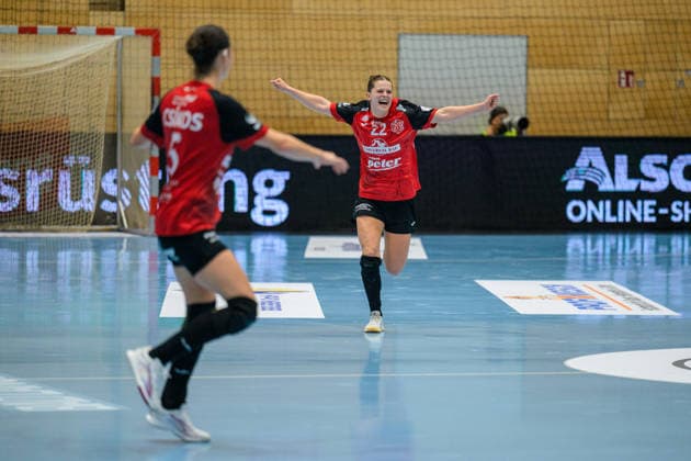 Teresa von Prittwitz (Thüringer HC, 22) celebrates a goal; Luca Csikos (Thüringer HC, 05 GER); Thüringer HC vs. HSG Blomberg Lippe; handball; DHB Cup; 2026–2027 season; 2nd round, Wednesday, 7:00 p.m., September 30, 2026 GER, Thueringer HC vs. HSG Blomberg Lippe, Handball, DHB Cup, 2026–2027 season, Round 2, Wednesday, 7:00 p.m., September 30, 2026, Bad Langensalza Copyright: xMartinxHerbstx