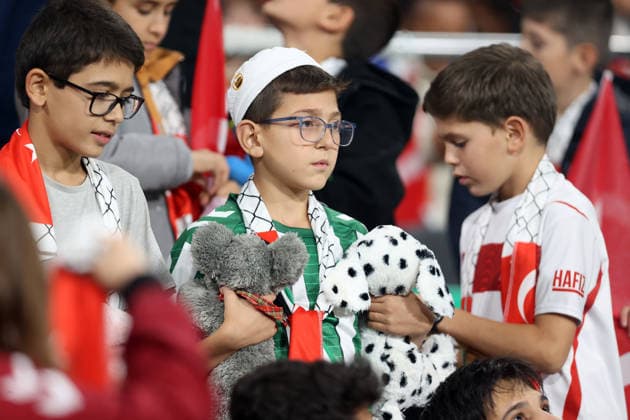 Konyaspor v Palestine - Friendly KONYA, TURKIYE - SEPTEMBER 30: Children in the stands throw toys onto the pitch in a symbolic gesture of support for Palestinian children during a friendly match between Konyaspor and the Palestine National Football Team as part of Palestine Day events at Konya Metropolitan Municipality Stadium in Konya, Turkiye on September 30, 2026. Serhat Çetinkaya Anadolu Konya Turkey. Editorial use only. Please get in touch for any other usage.  Copyright: x2026xAnadoluxSerhatxÃ‡etinkayax