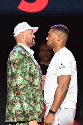 Tyson Fury and Anthony Joshua hold press conference, PK, Pressekonferenz in London before December clash LONDON, UNITED KINGDOM - SEPTEMBER 30: British heavyweight boxers Tyson Fury and Anthony Joshua (not seen) attend a press conference at British Airways ARC, Olympia ahead of their December 11 fight at Principality Stadium in Cardiff, in London, United Kingdom, on September 30, 2026. Rasid Necati Aslim Anadolu London United Kingdom. Editorial use only. Please get in touch for any other usage.  Copyright: x2026xAnadoluxRasidxNecatixAslimx
