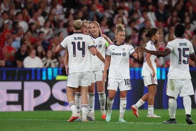 Lisbon, Portugal, September 30: Pernille Harder of FC Bayern Munich and her teammates are seen celebrating after scoring a goal during the UEFA Women’s Champions League 2026–27 group stage Matchday 2 match between SL Benfica and FC Bayern Munich on September 30, 2024, in Lisbon, Portugal Copyright: HMBxMedia JoaquimxFerreira