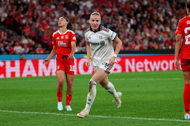 Lisbon, Portugal, September 30: Clara Oliveira of SL Benfica, looking disappointed, while Franziska Kett of FC Bayern Munich is seen celebrating after scoring a goal to make the score 0–3 during the 2026–27 UEFA Women’s Champions League, a Group Stage Matchday 2 match between SL Benfica and FC Bayern Munich on September 30, 2024, in Lisbon, Portugal Copyright: HMBxMedia JoaquimxFerreira