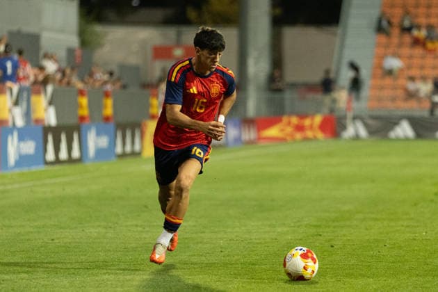 ESP U-20 Spain vs. Mexico: Valentin Pezzolesi of Spain during an international U-20 friendly match between Spain and Mexico played at Cerro del Espino Stadium in Majadahonda, Madrid, on September 30, 2026, in Spain Copyright: xx