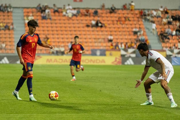 ESP U-20 Spain vs. Mexico: Jose Antonio Morante of Spain during an international U-20 friendly match between Spain and Mexico played at the Cerro del Espino de Majadahonda Stadium in Madrid on September 30, 2026, in Spain Copyright: xx