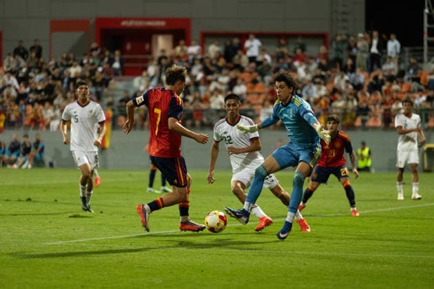 ESP U-20 Spain vs. Mexico: Dani Yanez of Spain during an international U-20 friendly match between Spain and Mexico played at Cerro del Espino Stadium in Majadahonda, Madrid, on September 30, 2026, in Spain Copyright: xx