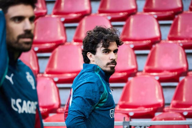 Portugal Training And press conference, PK, Pressekonferenz Portugal national soccer player Vitinha is seen during a training session ahead of the UEFA Nations League 2026 27 Group A4 MD3 match against Denmark at Parken Stadium in Copenhagen, Denmark, on September 30, 2026. Copenhagen Denmark  Copyright: xKristianxTuxenxLadegaardxBergx originalFilename:berg-portugal260930_npv77.jpg