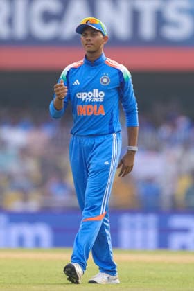 India v West Indies - ODI Series 2026 Yashaswi Jaiswal of India plays during the second one day international (ODI) cricket match between India and West Indies at Barsapara Cricket Stadium in Guwahati, India, on September 30, 2026. Guwahati Assam India  Copyright: xShubhajitxRoyxKarmakarx originalFilename:roykarmakar-2ndodicr260930_nplHx.jpg