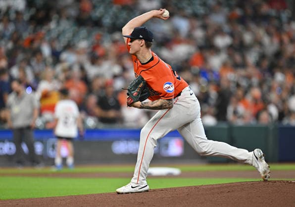 Houston Astros pitcher starting Hunter Brown (58) throws against the Chicago White Sox in the first inning of an MLB, Baseball Herren, USA American League Wild Card game at Daikin Park in Houston, Texas, on Wednesday, September 30, 2026.  HOU20260930702 MARIAxLYSAKER