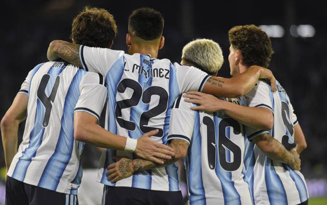 Argentina vs. Bolivia: Lautaro Martínez Photo by FOTOBAIRES Special Friendly Match from Córdoba Copyright: xJuanxJosexGarciaxJuanxJosexGarciax