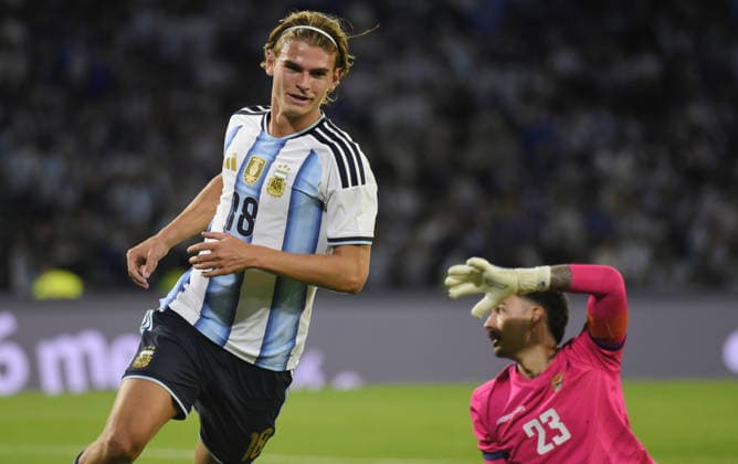 Argentina vs. Bolivia NICO PAZ Copyright: xJuanxJosexGarciaxJuanxJosexGarciax