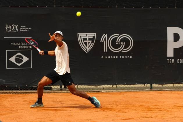 RECORD DATE NOT STATED Ribeiro (Brazil) vs. Sakamoto (Brazil) at the ATP, Tennis Herren Challenger Curitiba Curitiba (PR), 09 30 2026 - ATP Challenger Curitiba Ribeiro Sakamoto - Tennis player Pedro Sakamoto (BRA) against Eduardo Ribeiro for the ATP Challenger Curitiba tournament, at the Graciosa Country Club on the morning of Wednesday, September 30, 2026.(Foto: Edson De Souza Thenews2 imago images) SPO  Copyright: xEdsonxDexSouzax