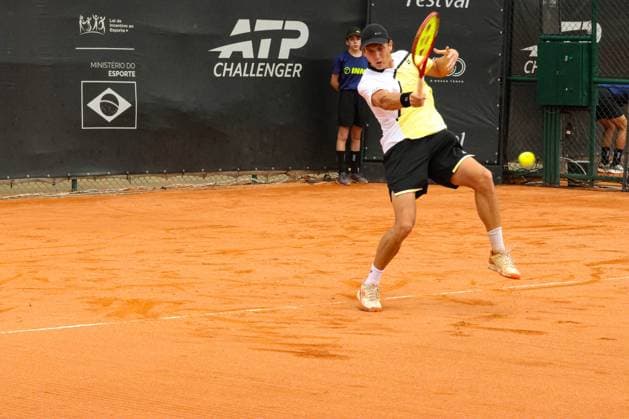 RECORD DATE NOT STATED fernandez (bra) contra midon (arg) pelo ATP, Tennis Herren challenger curitiba Curitiba (PR) 09 30 2026 - ATP Challenger Curitiba Fernandez Midon - Tennis player Lautaro Midon (ARG) against Bruno Fernandez (BRA) for the ATP Challenger Curitiba tournament, at the Graciosa Country Club on the afternoon of Wednesday, September 30, 2026.(Foto: Edson De Souza Thenews2 imago images) SPO  Copyright: xEdsonxDexSouzax