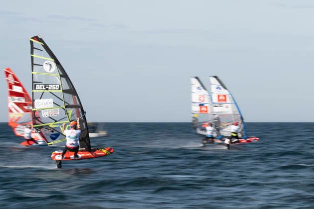 PWA Citroën World Windsurfing Tour Sylt 2026 Day 5 Slalom Foil Men Sylt Westerland, September 30, 2026 Cyril Evard Slalom Foil Men, Belgium, BEL 250 PWA Citroën World Windsurfing Tour Sylt 2026 Day 5 Slalom Foil Men on September 30, 2026, off Brandenburger Beach, motorboat on Sylt, Westerland, Germany Copyright: xBEAUTIFULxSPORTS AndreasxDickx