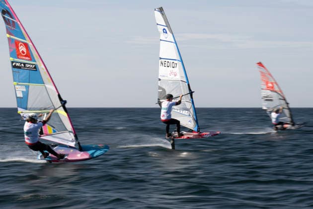 PWA Citroën World Windsurfing Tour Sylt 2026 Day 5 Slalom Foil Men Sylt Westerland, September 30, 2026 Thijs Hanemaaijer Slalom Foil Men, Netherlands, NED 107 PWA Citroën World Windsurfing Tour Sylt 2026 Day 5 Slalom Foil Men on September 30, 2026, off Brandenburger Beach, motorboat on Sylt, Westerland, Germany Copyright: xBEAUTIFULxSPORTS AndreasxDickx