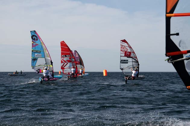 PWA Citroën World Windsurfing Tour Sylt 2026 Day 5 Slalom Foil Men Sylt Westerland, September 30, 2026 Scotty Stallman Slalom Foil Men, England, GBR 68 Tomasz Romanowski Slalom Foil Men, Poland, POL 163 PWA Citroën World Windsurfing Tour Sylt 2026 Day 5 Slalom Foil Men on September 30, 2026, off Brandenburger Beach, motorboat on Sylt, Westerland, Germany Copyright: xBEAUTIFULxSPORTS AndreasxDickx