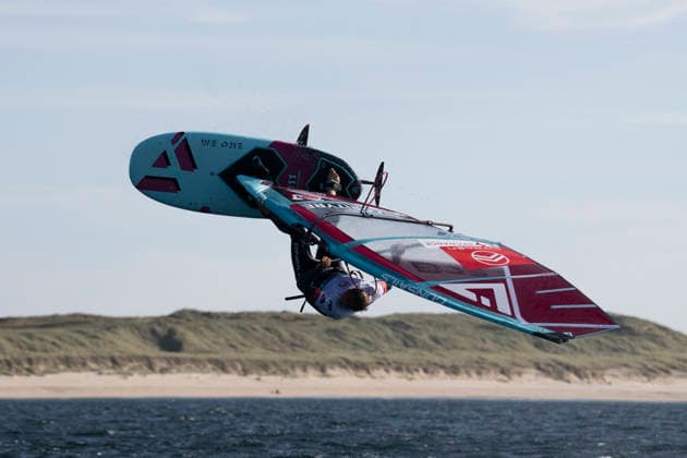 PWA Citroën World Windsurfing Tour Sylt 2026 Day 5 Slalom Foil Men Sylt Westerland, September 30, 2026 Steven Van Broeckhoven Freestyle Men, Belgium, B 72 PWA Citroën World Windsurfing Tour Sylt 2026 Day 5 Slalom Foil Men on September 30, 2026, off Brandenburger Beach, motorboat on Sylt, Westerland, Germany Copyright: xBEAUTIFULxSPORTS AndreasxDickx