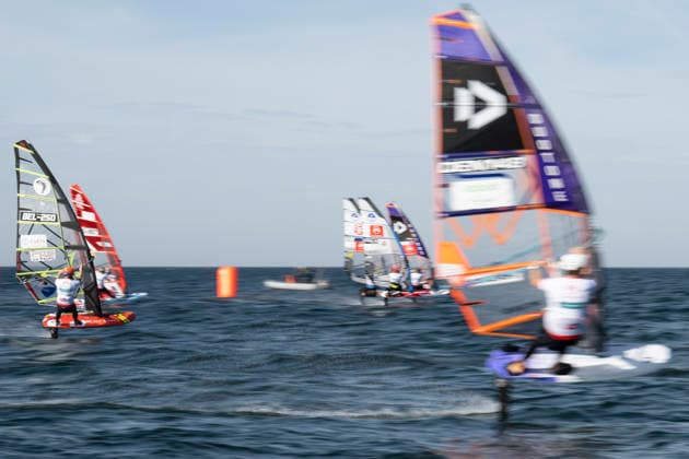 PWA Citroën World Windsurfing Tour Sylt 2026 Day 5 Slalom Foil Men Sylt Westerland, September 30, 2026 Cyril Evard Slalom Foil Men, Belgium, BEL 250 PWA Citroën World Windsurfing Tour Sylt 2026 Day 5 Slalom Foil Men on September 30, 2026, off Brandenburger Beach, motorboat on Sylt, Westerland, Germany Copyright: xBEAUTIFULxSPORTS AndreasxDickx