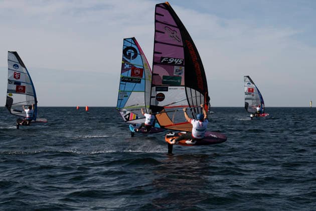 PWA Citroën World Windsurfing Tour Sylt 2026 Day 5 Slalom Foil Men Sylt Westerland, September 30, 2026 Alexis Mathis Slalom Foil Men, France, FRA 997 Pierre Macquaert Slalom Foil Men, France, FRA 945 PWA Citroën World Windsurfing Tour Sylt 2026 Day 5 Slalom Foil Men on September 30, 2026, off Brandenburger Beach, motorboat on Sylt, Westerland, Germany Copyright: xBEAUTIFULxSPORTS AndreasxDickx