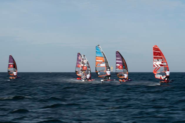 PWA Citroën World Windsurfing Tour Sylt 2026 Day 5 Slalom Foil Men Sylt Westerland, September 30, 2026 Tomasz Romanowski Slalom Foil Men, Poland, POL 163 PWA Citroën World Windsurfing Tour Sylt 2026 Day 5 Slalom Foil Men on September 30, 2026, off Brandenburger Beach, motorboat on Sylt, Westerland, Germany Copyright: xBEAUTIFULxSPORTS AndreasxDickx