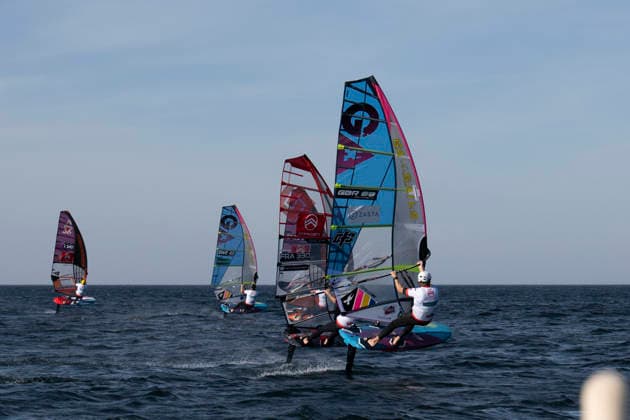 PWA Citroën World Windsurfing Tour Sylt 2026 Day 5 Slalom Foil Men Sylt Westerland, September 30, 2026 Scotty Stallman Slalom Foil Men, England, GBR 68 PWA Citroën World Windsurfing Tour Sylt 2026 Day 5 Slalom Foil Men on September 30, 2026, off Brandenburger Beach, motorboat on Sylt Westerland, Germany Copyright: xBEAUTIFULxSPORTS AndreasxDickx