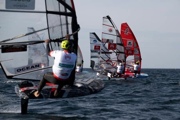 PWA Citroën World Windsurfing Tour Sylt 2026 Day 5 Slalom Foil Men Sylt Westerland, September 30, 2026 John Soukos Slalom Foil Men, Greece, GRE 198 Fabian Wolf Slalom Foil Men, Germany, GER 404 Pierre Mortefon Slalom Foil Men, France, F 14 PWA Citroën World Windsurfing Tour Sylt 2026 Day 5 Slalom Foil Men on September 30, 2026, off Brandenburger Beach, motorboat on Sylt, Westerland, Germany Copyright: xBEAUTIFULxSPORTS AndreasxDickx