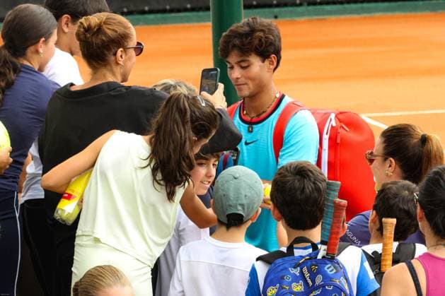 RECORD DATE NOT STATED Tennis player Guto Miguel in his first victory as a professional. Curitiba (PR), 09 30 2026 - ATP, Tennis Herren Challenger Curitiba Guto Miguel - After reaching the junior final at the US Open in early September, Guto Miguel decided it was time to take the next step and begin the transition to the professional circuit. This Wednesday, the 17-year-old from Goias debuted at the Curitiba Challenger with a victory, achieving his first career win as a professional tennis player. The Brazilian prospect benefited from the withdrawal of Argentinian Facundo Mena and advanced to the round of 16 of the 75-level tournament.(Foto: Edson De Souza Thenews2 imago images) SPO  Copyright: xEdsonxDexSouzax