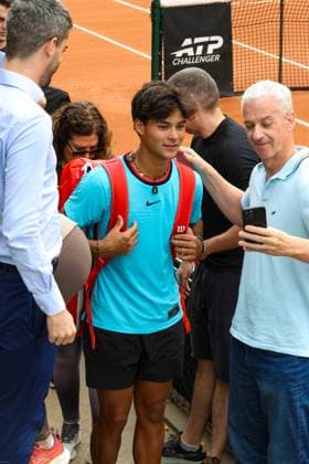 RECORD DATE NOT STATED Tennis player Guto Miguel in his first victory as a professional. Curitiba (PR), 09 30 2026 - ATP, Tennis Herren Challenger Curitiba Guto Miguel - After reaching the junior final at the US Open in early September, Guto Miguel decided it was time to take the next step and begin the transition to the professional circuit. This Wednesday, the 17-year-old from Goias debuted at the Curitiba Challenger with a victory, achieving his first career win as a professional tennis player. The Brazilian prospect benefited from the withdrawal of Argentinian Facundo Mena and advanced to the round of 16 of the 75-level tournament.(Foto: Edson De Souza Thenews2 imago images) SPO  Copyright: xEdsonxDexSouzax