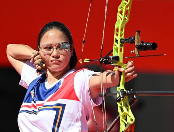 (261001) -- OKAZAKI, Oct. 1, 2026 -- Amaya Amparo Cojuangco of the Philippines competes during the compound women s individual gold medal match of archery between Nurisa Dian Ashrifah of Indonesia and Amaya Amparo Cojuangco of the Philippines at the 20th Asian Games Aichi-Nagoya 2026 in Okazaki of Aichi Prefecture, Japan, Oct. 1, 2026. ) (SP)JAPAN-OKAZAKI-ASIAN GAMES-ARCHERY-COMPOUND WOMEN S INDIVIDUAL-GOLD MEDAL MATCH YuxYang 