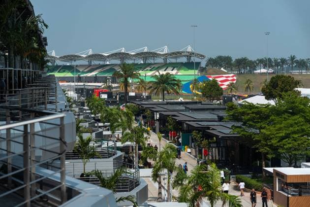 Formula 1 Gulf Air Bahrain Grand Prix in Malaysia 2026 Levi Erb OVERTAKE MAXPPP - Sepang 01 10 2026 paddock at the Formula 1 Gulf Air Bahrain Grand Prix 2026 in Malaysia, the 15th round of the 2026 FIA Formula 1 World Championship, WM, Weltmeisterschaft at the Sepang International circuit, from 1 to 4 October 2026 Sepang Sepang International Circuit Malaysia  Copyright: xOVERTAKE MAXPPPxLevixErbx OVT202610016752 OVT202610016752