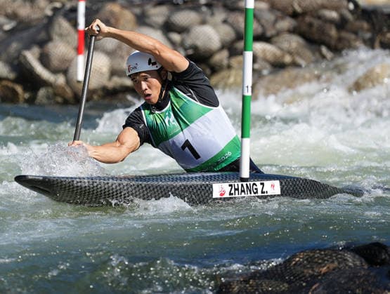 (261001) -- TOYOTA, Oct. 1, 2026 -- Zhang Zhicheng of China competes during the men s canoe single final of canoe slalom at the 20th Asian Games Aichi-Nagoya 2026 in Toyota of Aichi Prefecture, Japan, Oct. 1, 2026. ) (SP)JAPAN-TOYOTA-ASIAN GAMES-CANOE SLALOM-MEN S CANOE SINGLE-FINAL ZhangxHaobo 