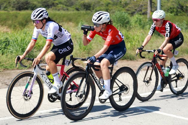Vuelta CicloÂ­stica Femenina a Costa Rica, primera etapa Este mio rcoles se desarrolloÂ³ la primera etapa de la Vuelta CicloÂ­stica Femenina a Costa Rica 2026. 61 ciclistas pedalearon durante 109 kiloÂ³metros en la provincia de Guanacaste, durante una maoÂ±ana de cielo despejado y sol ardiente. La ganadora de la etapa, quien este jueves portaroÂ¡ la camiseta amarilla de loÂ­der general, fue la chilena Catalina Soto ( 73) quien se impuso sobre el lote en la loÂ­nea de meta. EDITORIAL USE ONLY  Copyright: xGDA LaxNacion CostaxRica-xTodosxlosxderechosxreservados.xProhibidoxelxusoxoxreproducci&oacute;nxdexestaximagenxenxCostaxRicax RafaelxPachecoxGranadosx 0868271060st