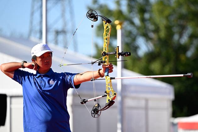 (261001) -- OKAZAKI, Oct. 1, 2026 -- Chang Cheng-wei of Chinese Taipei competes during the compound men s individual gold medal match of archery aganist Kim Jongho of South Korea at the 20th Asian Games Aichi-Nagoya 2026 in Okazaki of Aichi Prefecture, Japan, Oct. 1, 2026. ) (SP)JAPAN-OKAZAKI-ASIAN GAMES-ARCHERY-COMPOUND MEN S INDIVIDUAL YuxYang 