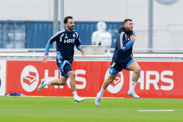 October 1, 2026, Soccer, FC Schalke 04 practice featuring Kenan Karaman (FC Schalke 04) and Hasan Kurucay (FC Schalke 04), Gelsenkirchen, FC Schalke 04 training facility, North Rhine-Westphalia, Germany, xRHR PHOTO YYx Copyright: RHR-FOTOx RHR-FOTO YY