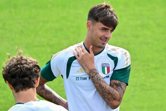 foto IPP lisa guglielmi Coverciano - Firenze 01-10-2026 Raduno della Nazionale di Calcio dell Italia nella foto Daniel Maldini (Italia) italy photo press world copyright italy ITALY  Copyright: xR4924_italyphotopressx