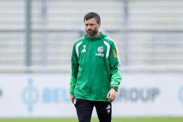 October 1, 2026, Soccer, FC Schalke 04 Training Session, Assistant Coach Tim Hoogland, FC Schalke 04, Gelsenkirchen, FC Schalke 04 Training Facility, North Rhine-Westphalia, Germany, xRHR, PHOTO YYx Copyright: RHR-FOTOx RHR-FOTO YY