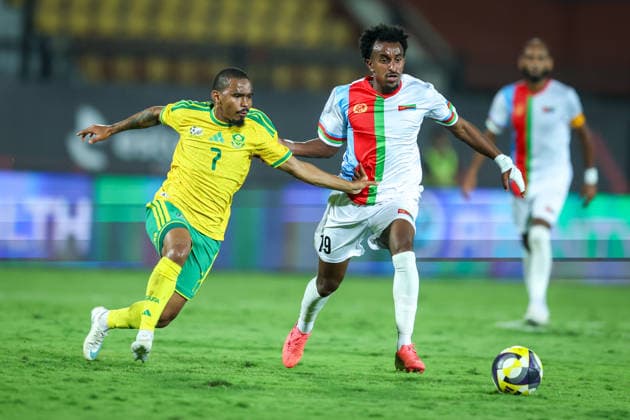 Eritrea v South Africa - CAF Africa Cup Of Nations Qualifiers Eritrea s 19 Esrom Mussie Yohannes battles for possession with South Africa s 7 Oswin Reagan Appollis during the CAF Africa Cup of Nations qualifier between Eritrea and South Africa at Al Salam Stadium on September 30, 2026. Cairo Egypt  Copyright: xAymanxArefx originalFilename:aref-notitle260930_npi81.jpg